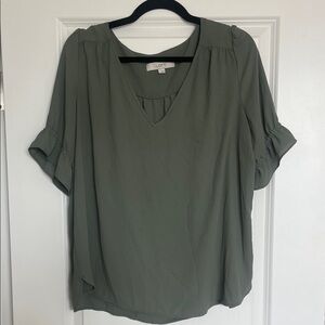 LOFT Women's Sage Green Blouse